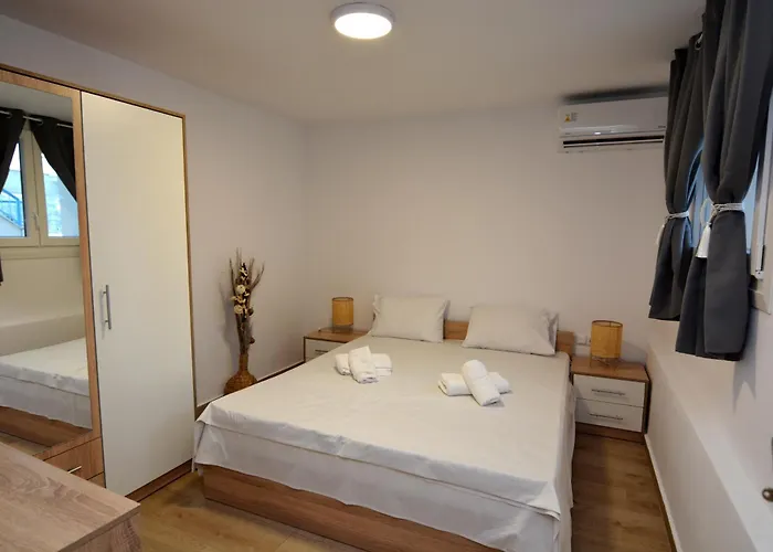 Апартаменты Blue Lagoon 1 *