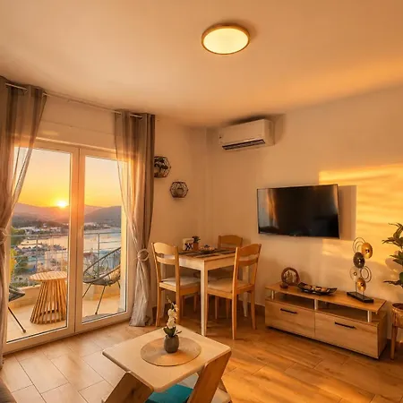 Blue Lagoon 1 Apartman Kavála