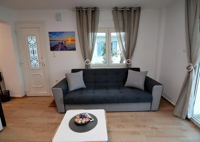 Blue Lagoon 1 Kawala